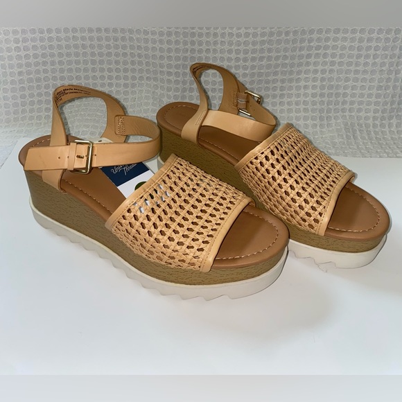 Universal Thread Shoes - Universal Thread Alba Platform Memory Foam Heeled Sandals Size 11